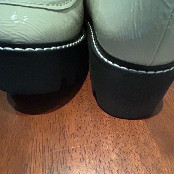 Franco Sarto ivory patent leather loafers, 5-1/2. - Picture 6 of 6